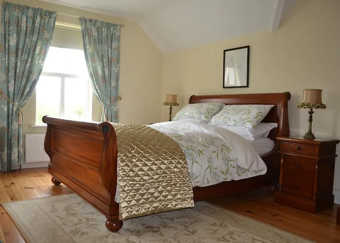 Guaire House Bed & Breakfast